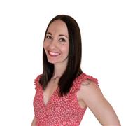 Profesora de español centrada en la preparación de exámenes DELE en niveles B1-B2 y C1-C2